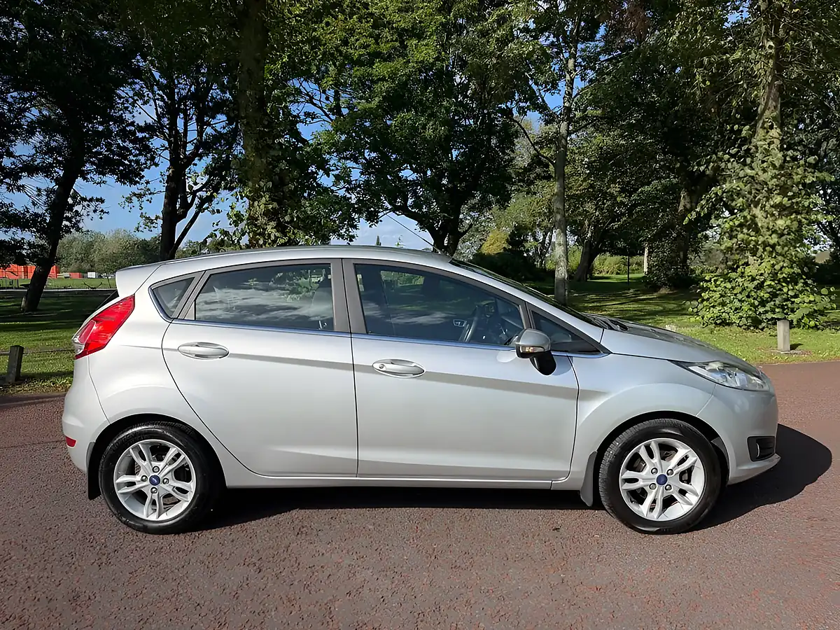 Used 2014 Ford Fiesta Zetec Silver - Interior and Exterior details 2