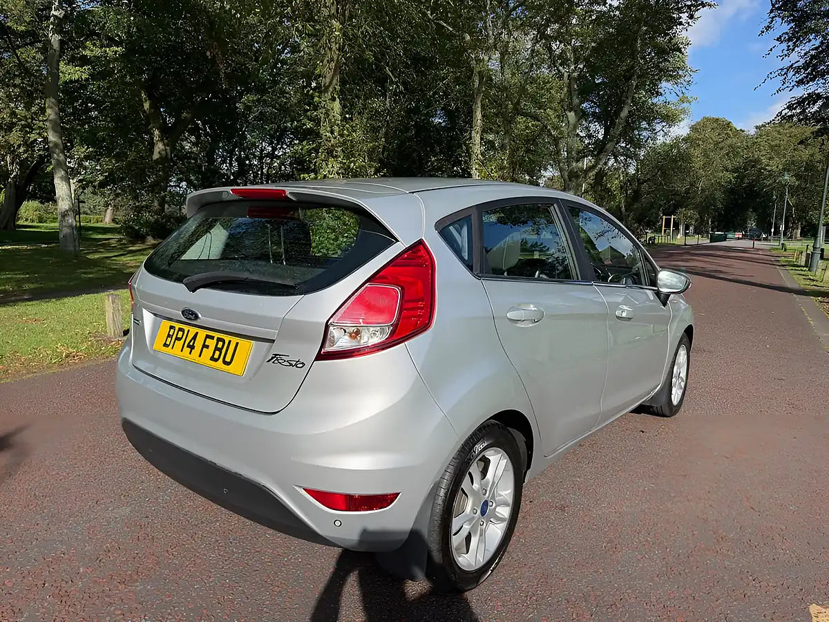 Used 2014 Ford Fiesta Zetec Silver - Interior and Exterior details 3