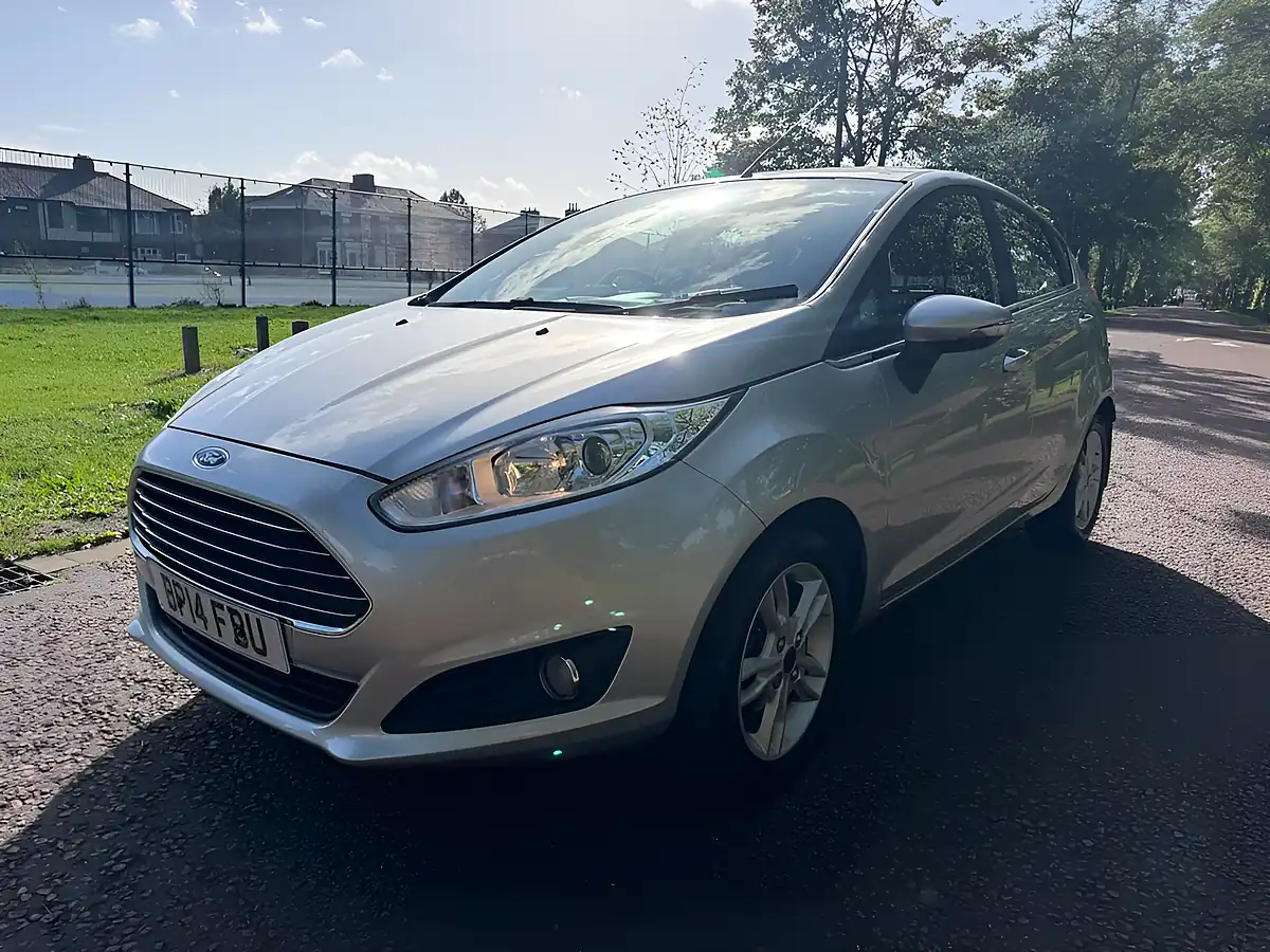 Used 2014 Ford Fiesta Zetec Silver - Interior and Exterior details 7