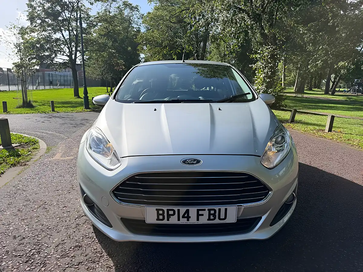 Used 2014 Ford Fiesta Zetec Silver - Interior and Exterior details 8