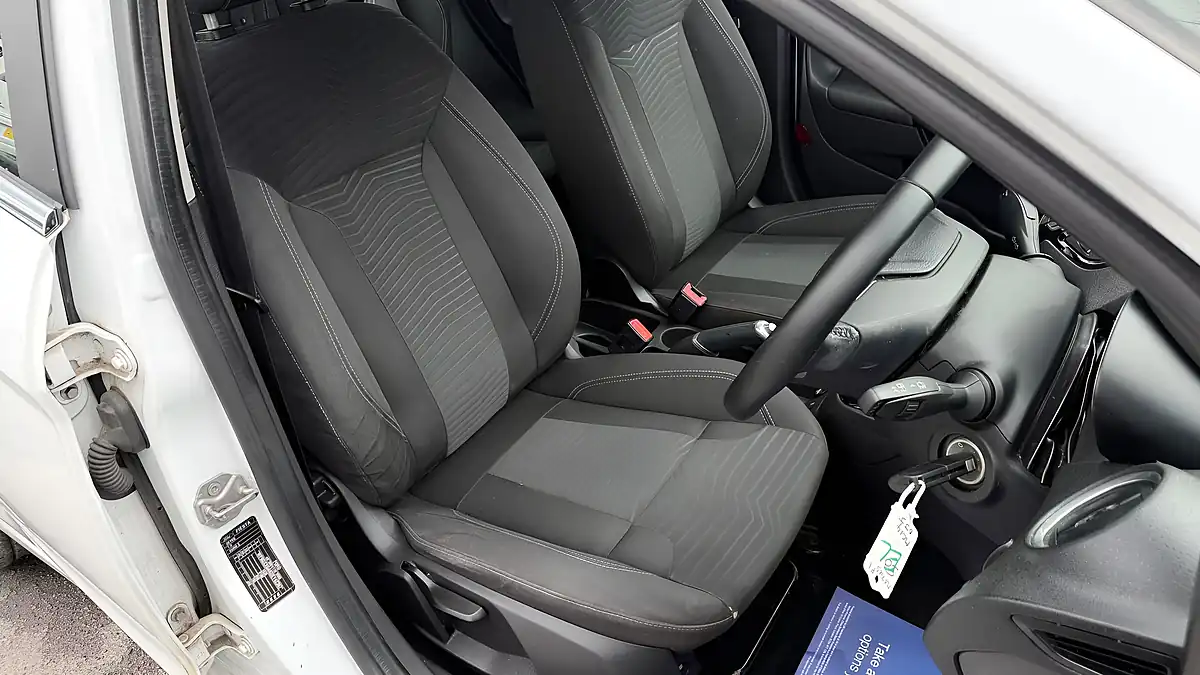 Used 2014 Ford Fiesta Zetec White - Interior and Exterior details 15