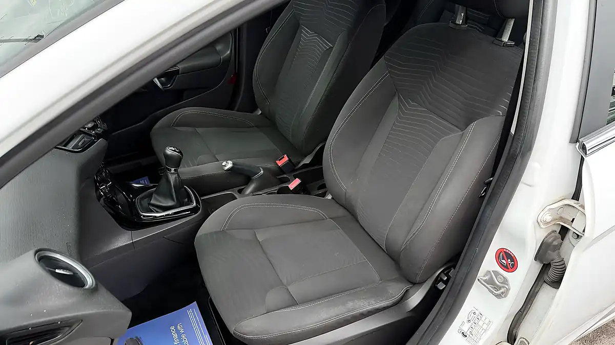 Used 2014 Ford Fiesta Zetec White - Interior and Exterior details 18