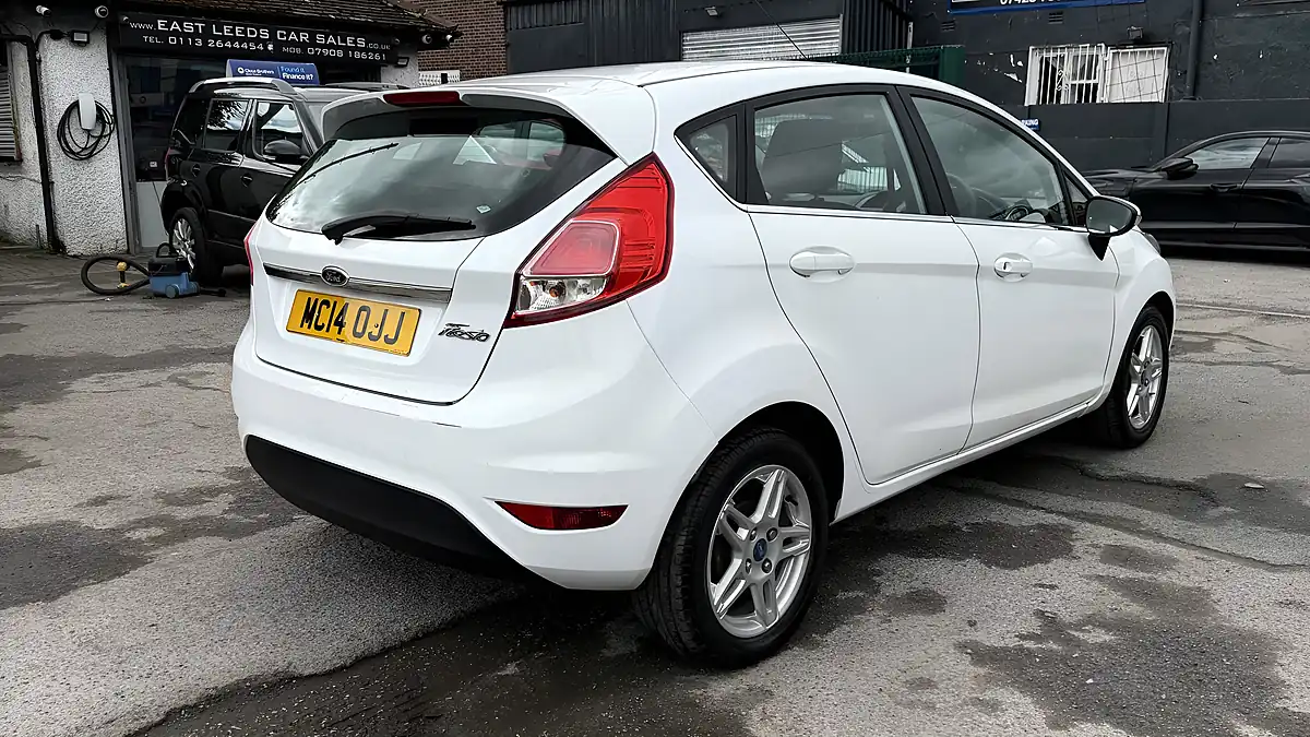 Used 2014 Ford Fiesta Zetec White - Interior and Exterior details 4