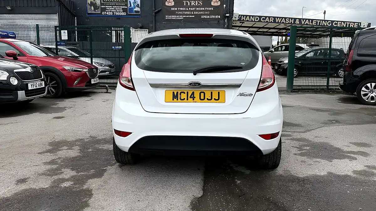 Used 2014 Ford Fiesta Zetec White - Interior and Exterior details 5