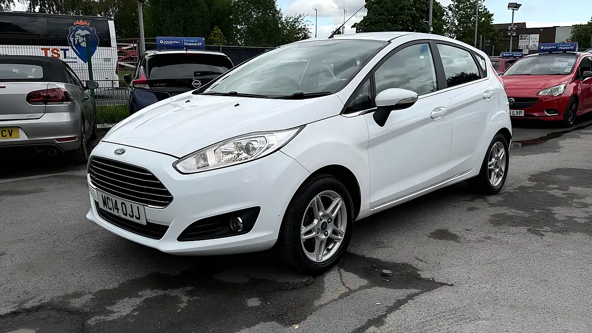 Used 2014 Ford Fiesta Zetec White - Interior and Exterior details 8