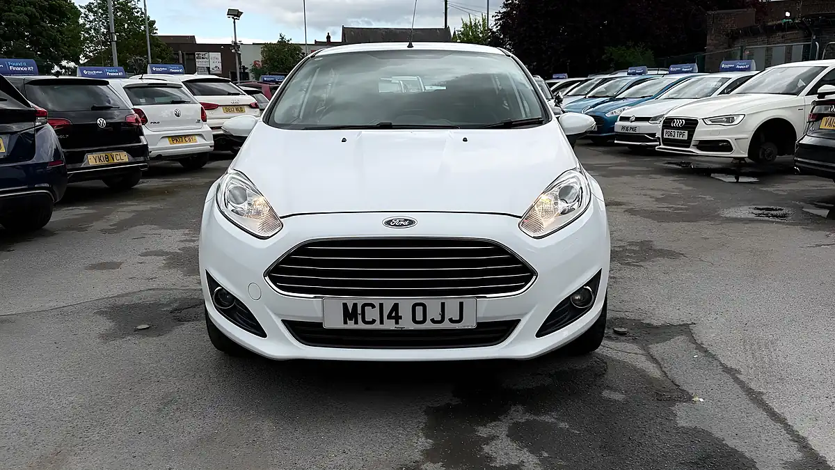 Used 2014 Ford Fiesta Zetec White - Interior and Exterior details 9