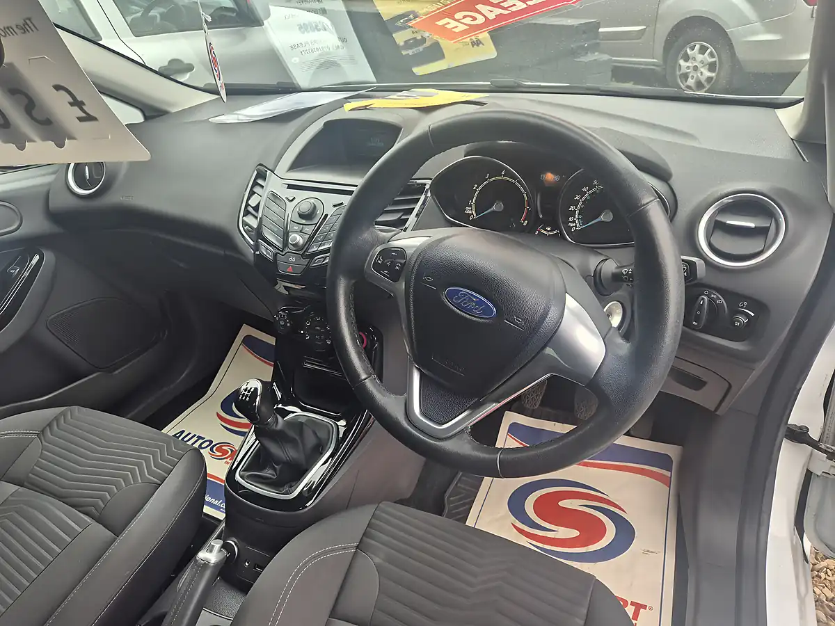 Used 2014 Ford Fiesta Zetec White - Interior and Exterior details 13