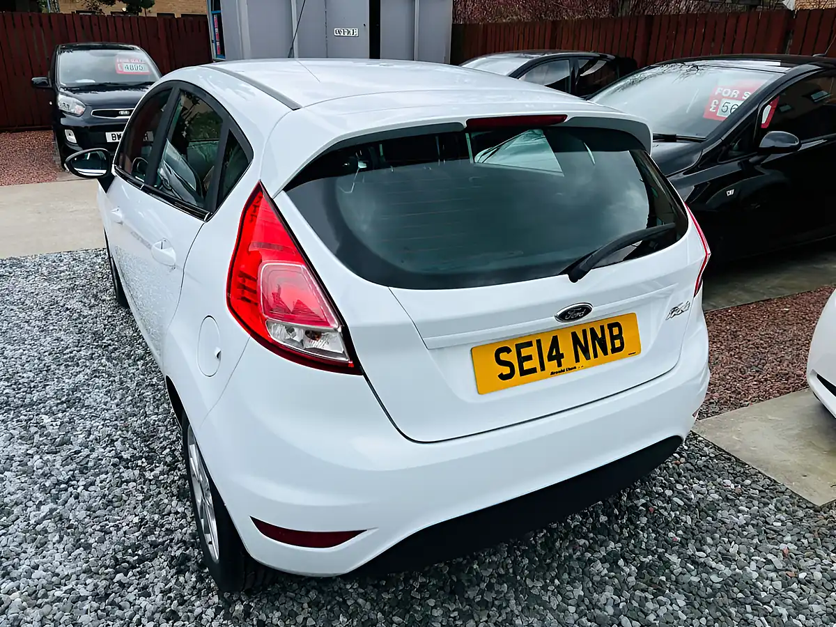 Used 2014 Ford Fiesta Zetec White - Interior and Exterior details 6