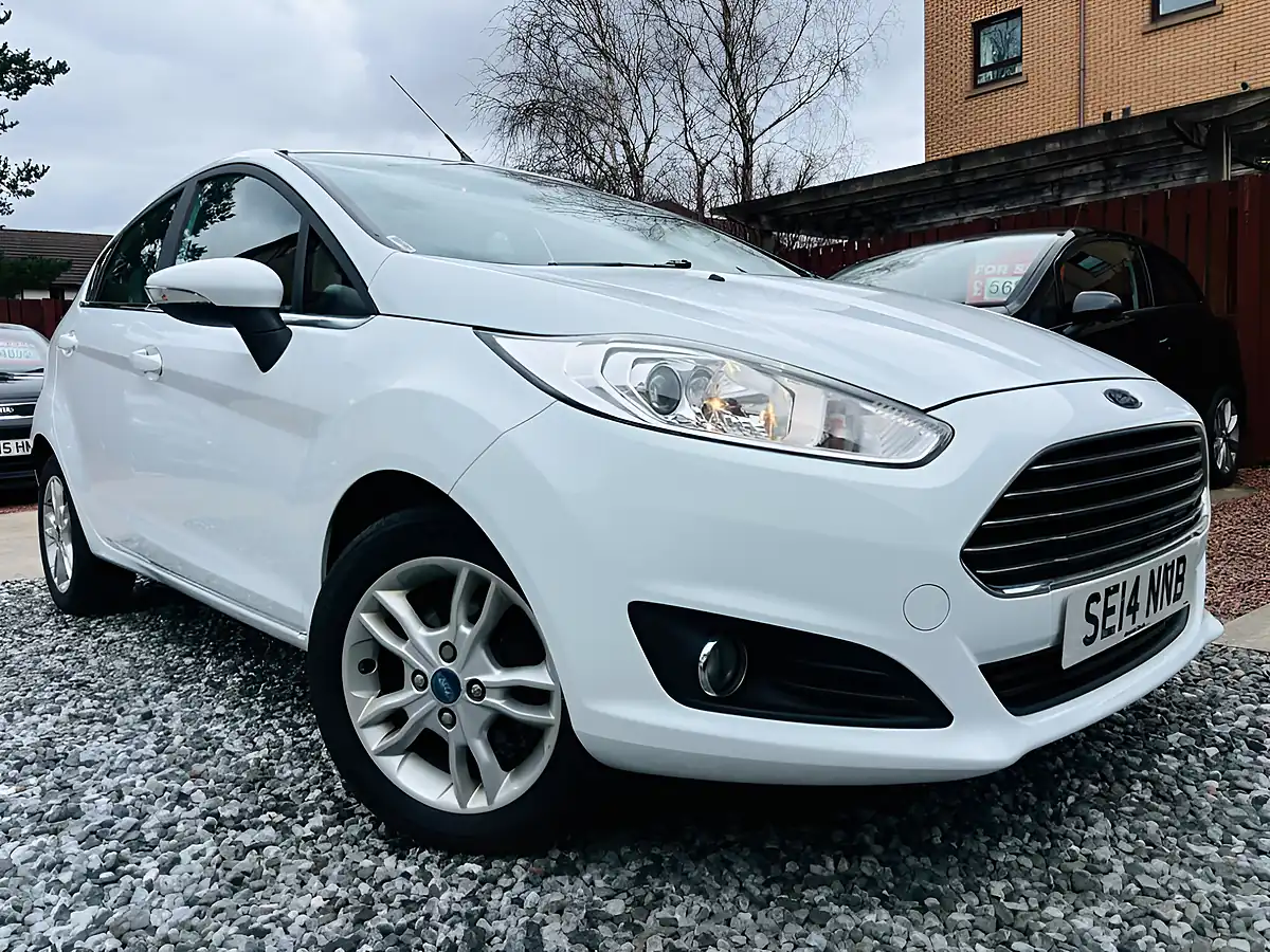Used 2014 Ford Fiesta Zetec White - Interior and Exterior details 7