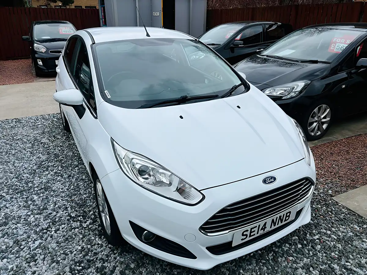 Used 2014 Ford Fiesta Zetec White - Interior and Exterior details 8