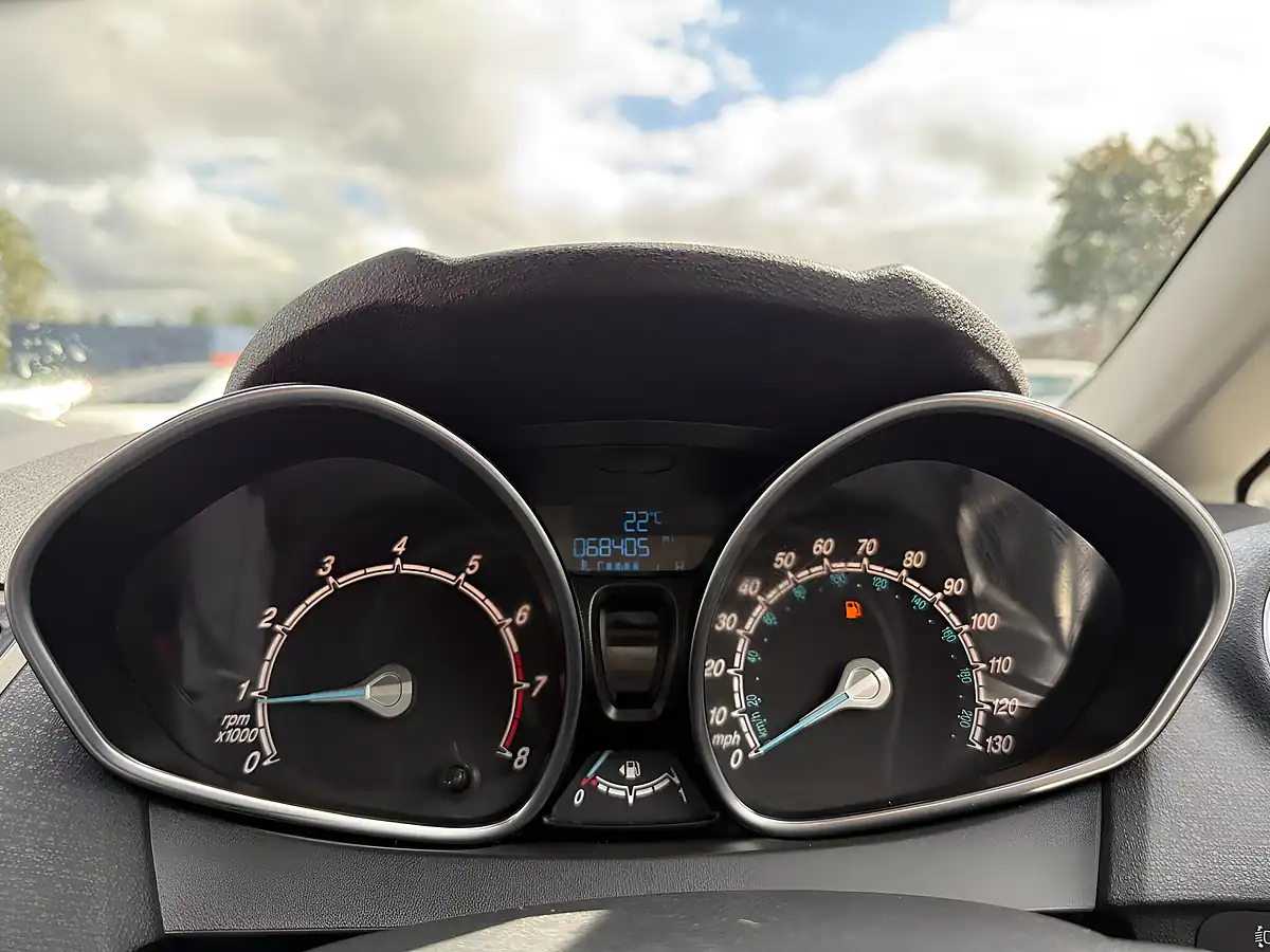 Used 2014 Ford Fiesta Zetec White - Interior and Exterior details 15