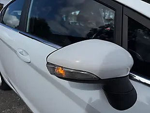 Used 2014 Ford Fiesta Zetec White - Interior and Exterior details 18