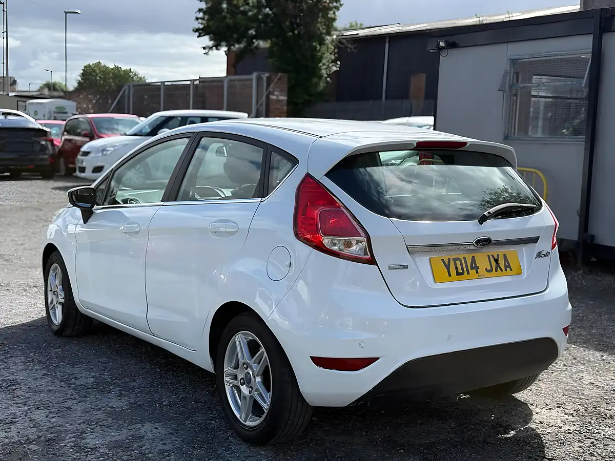 Used 2014 Ford Fiesta Zetec White - Interior and Exterior details 5
