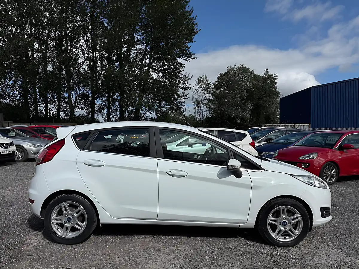 Used 2014 Ford Fiesta Zetec White - Interior and Exterior details 9