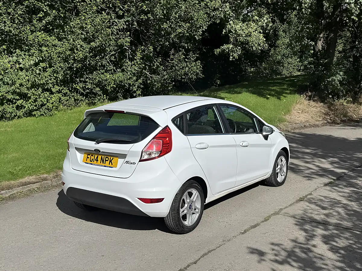 Used 2014 Ford Fiesta Zetec White - Interior and Exterior details 10