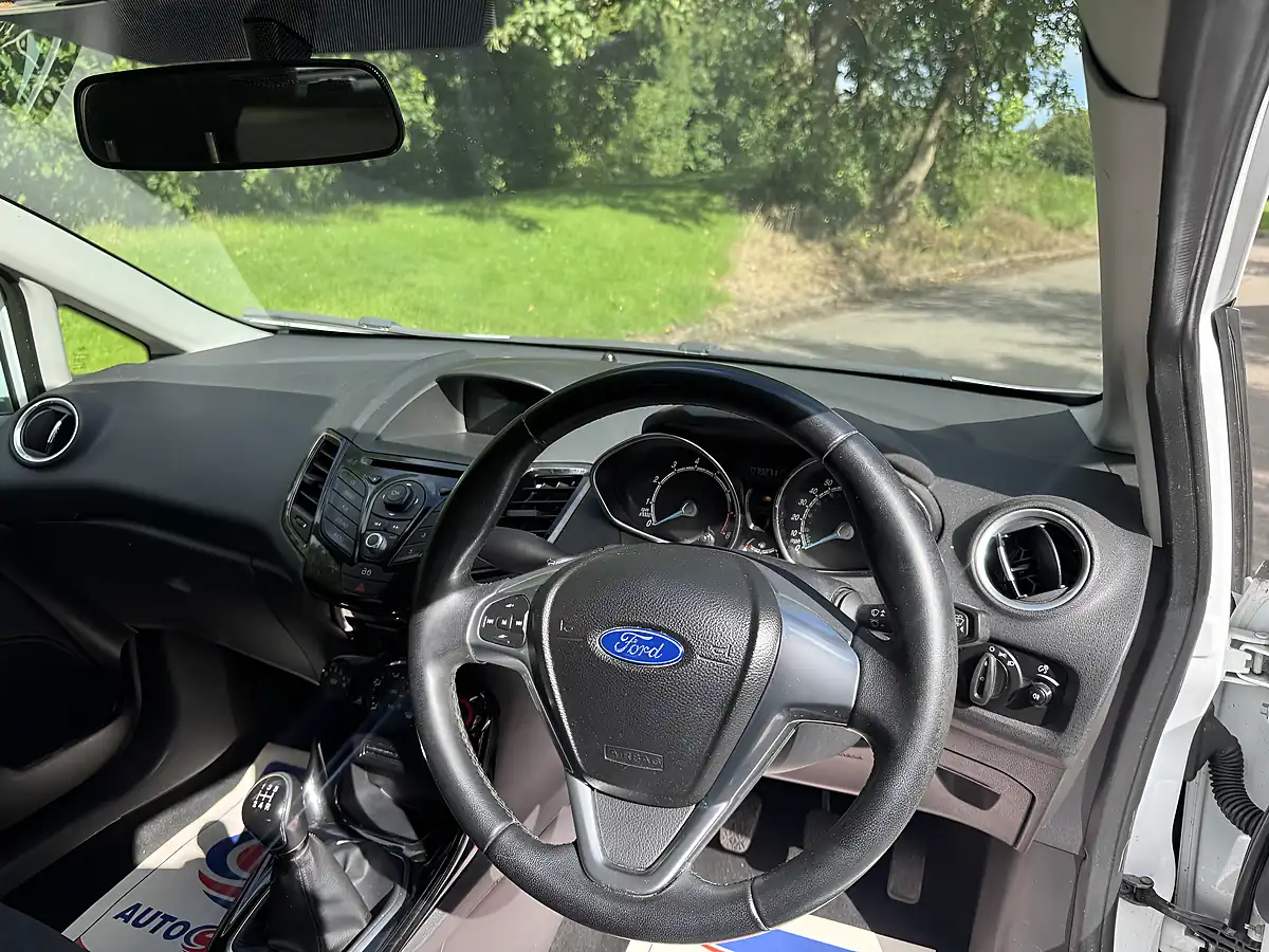 Used 2014 Ford Fiesta Zetec White - Interior and Exterior details 12