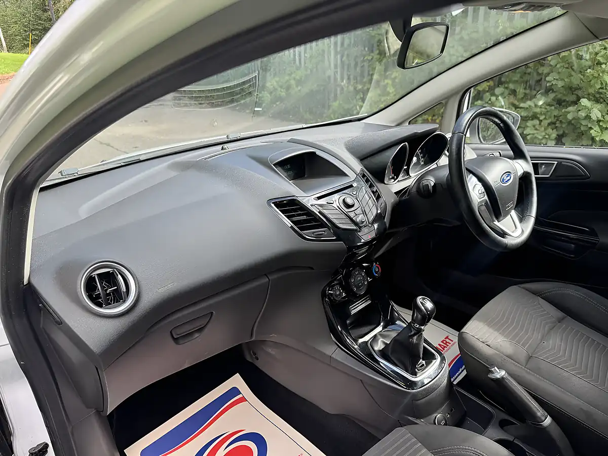 Used 2014 Ford Fiesta Zetec White - Interior and Exterior details 15