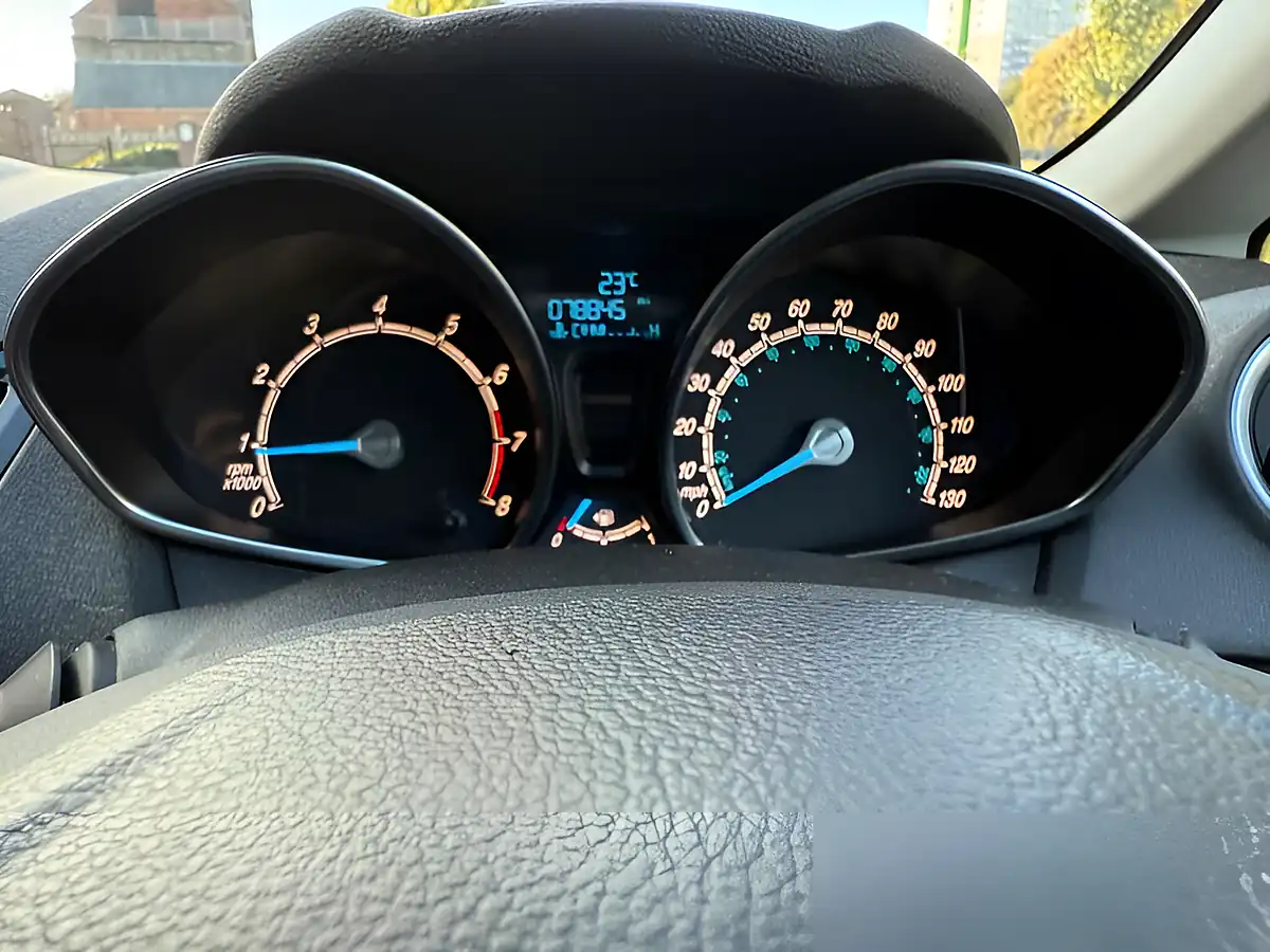 Used 2014 Ford Fiesta Zetec White - Interior and Exterior details 11