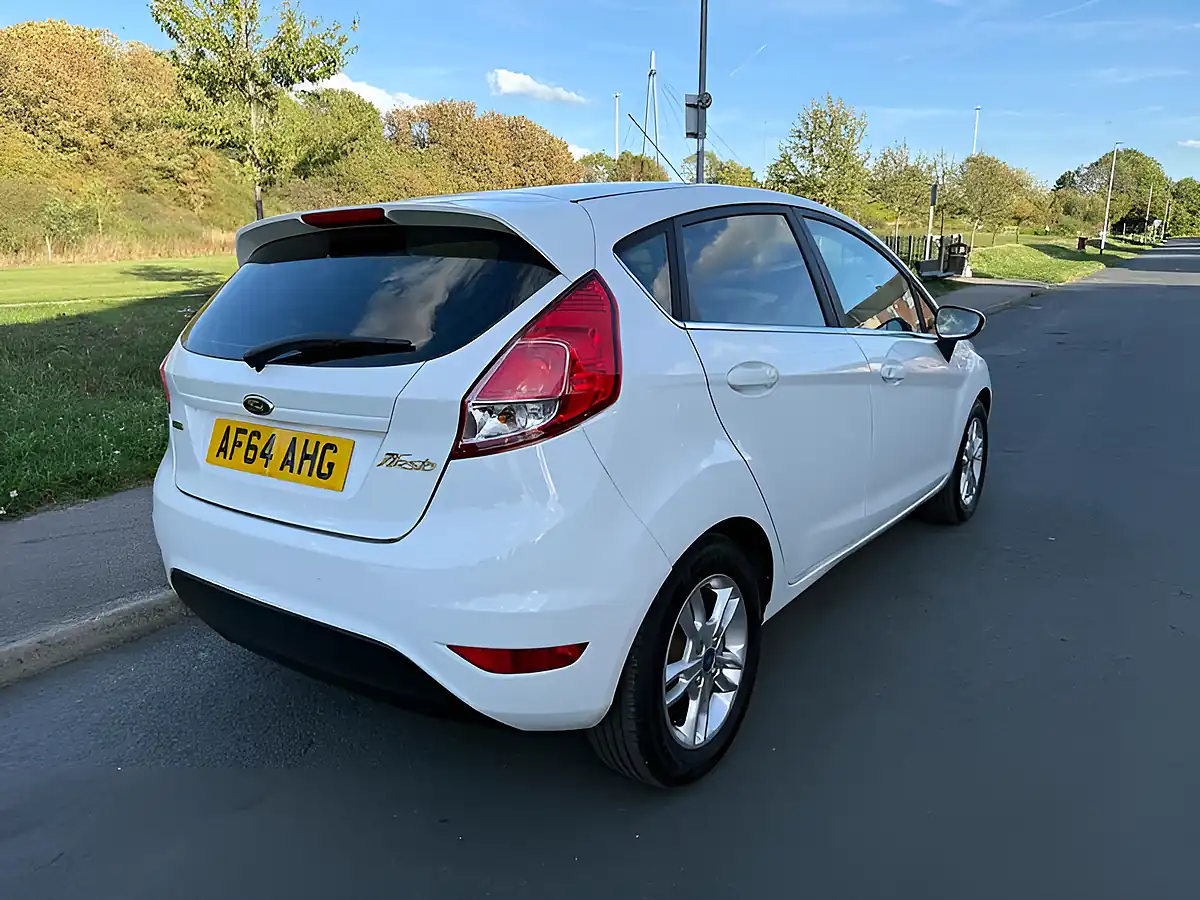 Used 2014 Ford Fiesta Zetec White - Interior and Exterior details 2
