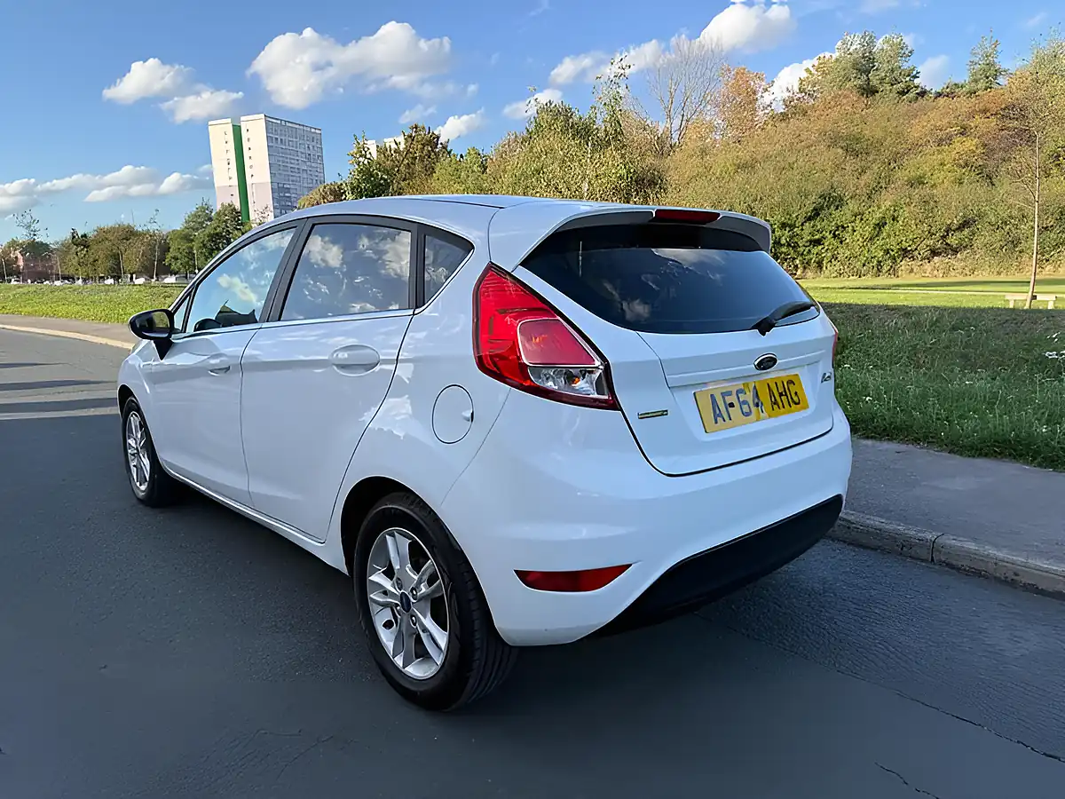 Used 2014 Ford Fiesta Zetec White - Interior and Exterior details 3