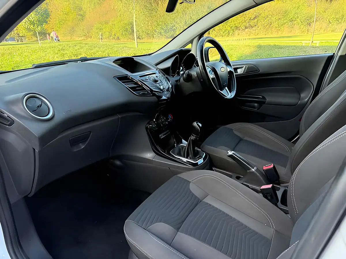 Used 2014 Ford Fiesta Zetec White - Interior and Exterior details 7