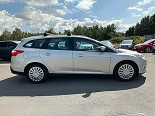 Used 2014 Ford Focus Econetic Edge Silver - Interior and Exterior details 7
