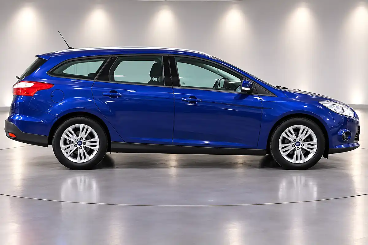 Used 2014 Ford Focus Edge Blue - Interior and Exterior details 11