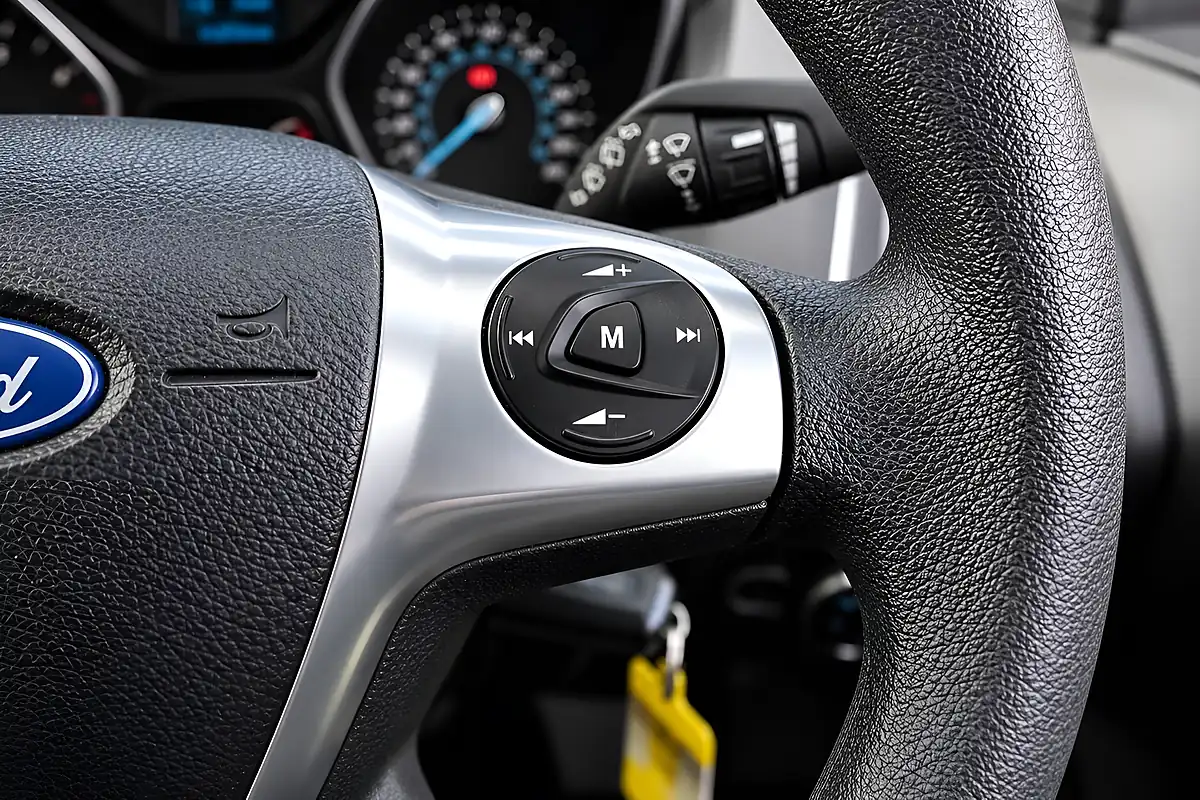 Used 2014 Ford Focus Edge Blue - Interior and Exterior details 14