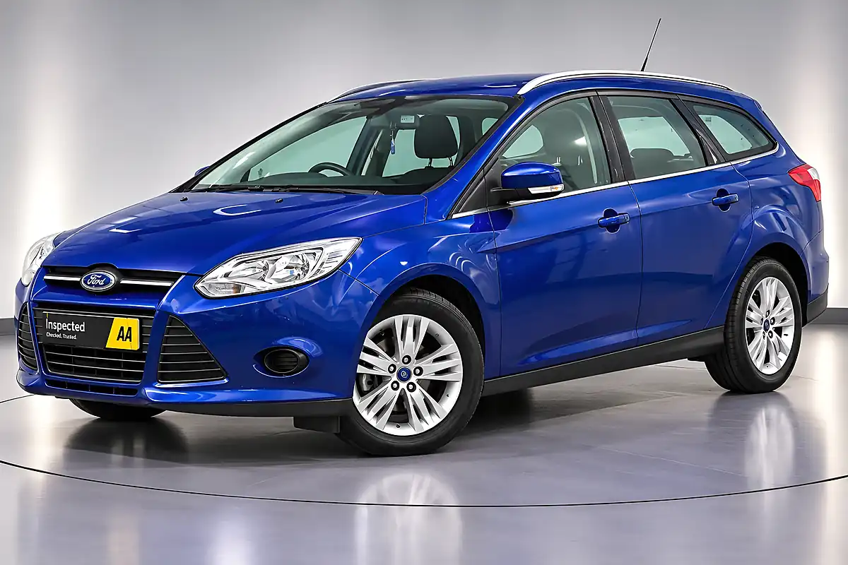 Used 2014 Ford Focus Edge Blue - Interior and Exterior details 7