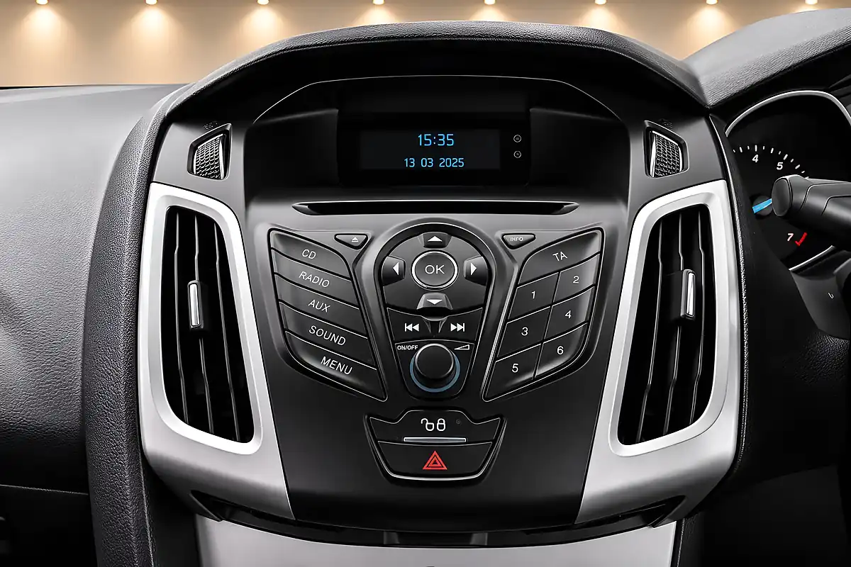 Used 2014 Ford Focus Edge Silver - Interior and Exterior details 17