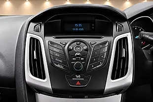 Used 2014 Ford Focus Edge Silver - Interior and Exterior details 16