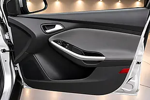 Used 2014 Ford Focus Edge Silver - Interior and Exterior details 17