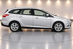 Used 2014 Ford Focus Edge Silver - Interior and Exterior details 9