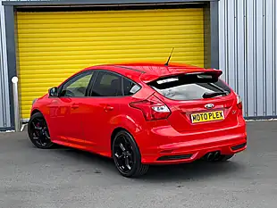Used 2014 Ford Focus ST-2 Red - Interior and Exterior details 14