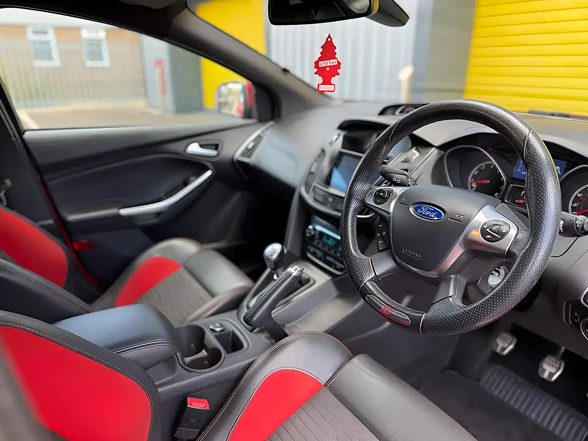 Used 2014 Ford Focus ST-2 Red - Interior and Exterior details 16