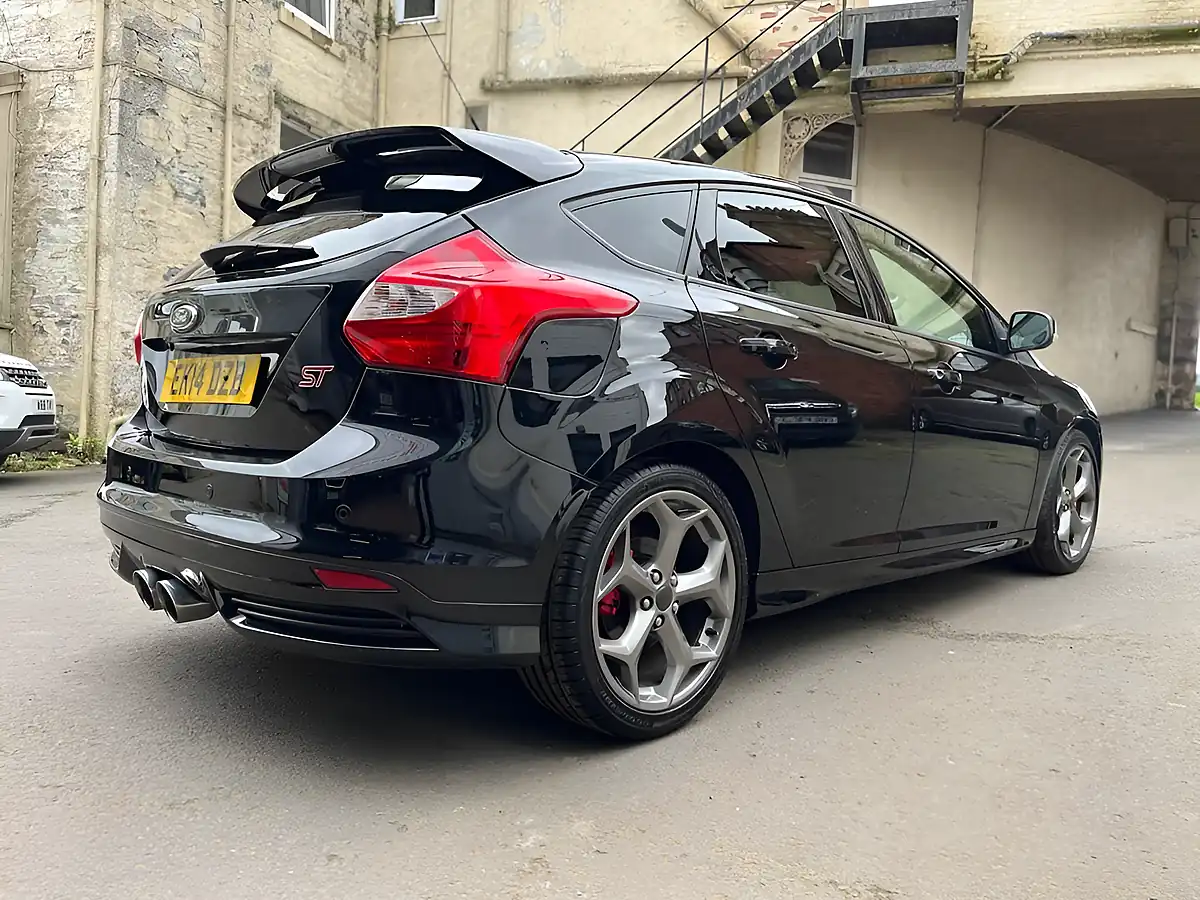 Used 2014 Ford Focus ST-3 Black - Interior and Exterior details 14