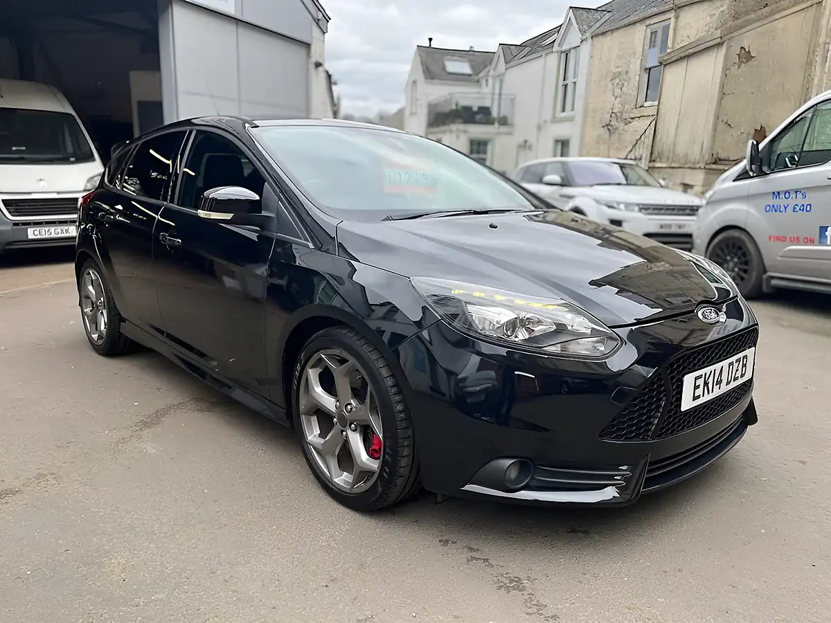 Used 2014 Ford Focus ST-3 Black - Interior and Exterior details 3