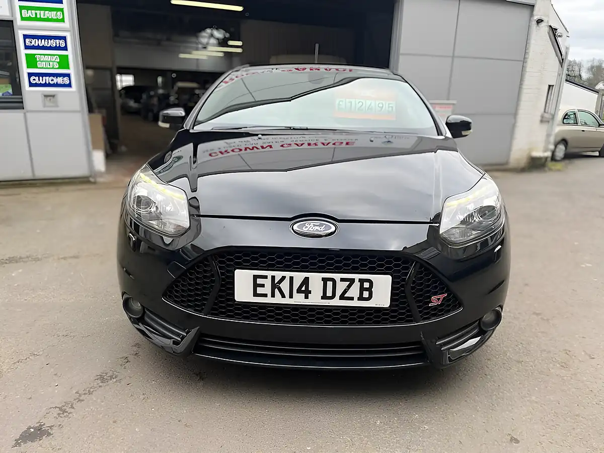 Used 2014 Ford Focus ST-3 Black - Interior and Exterior details 4
