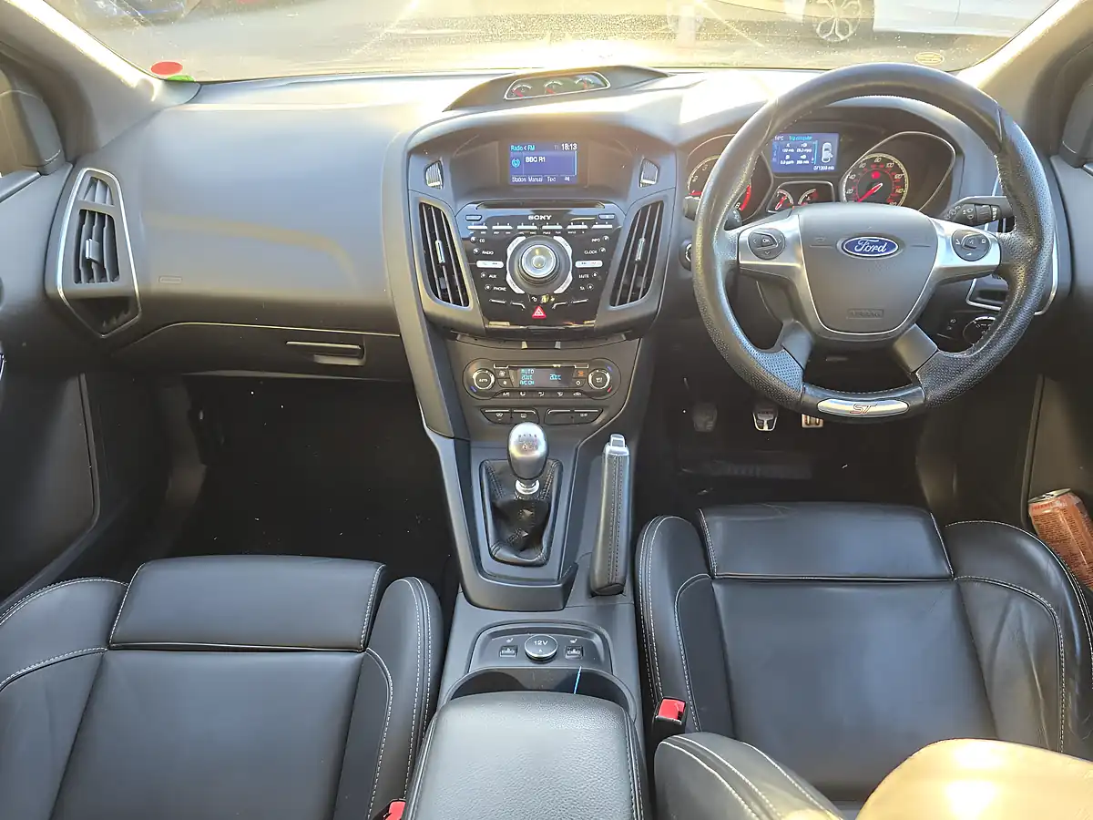 Used 2014 Ford Focus ST-3 Blue - Interior and Exterior details 7