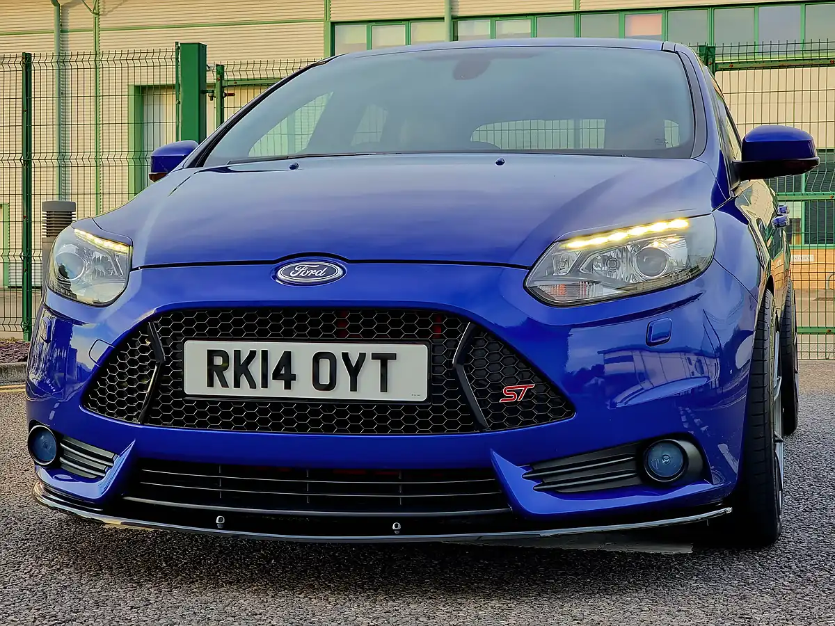 Used 2014 Ford Focus ST-3 Spirit Blue - Interior and Exterior details 11