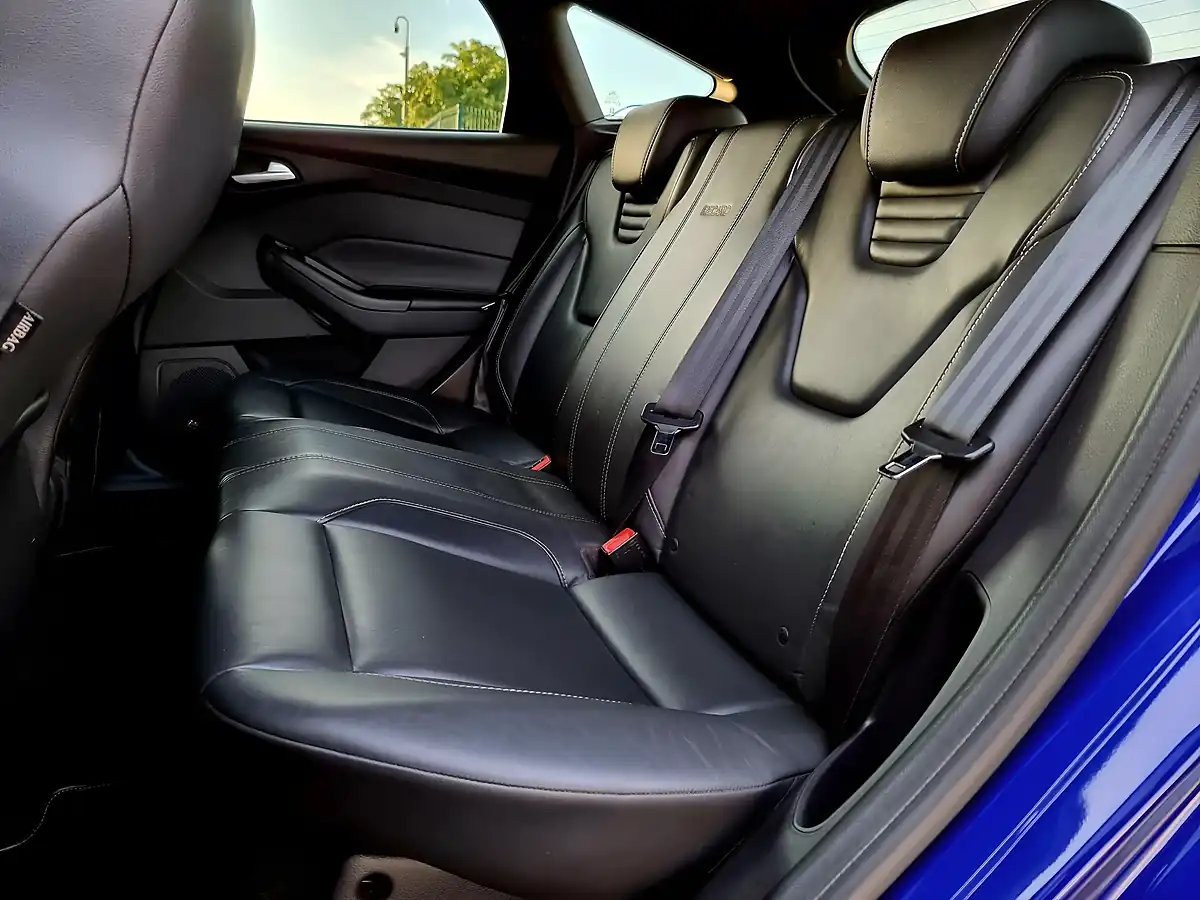 Used 2014 Ford Focus ST-3 Spirit Blue - Interior and Exterior details 15