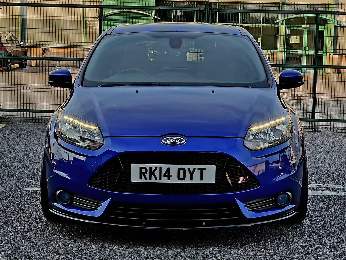 Used 2014 Ford Focus ST-3 Spirit Blue - Interior and Exterior details 5