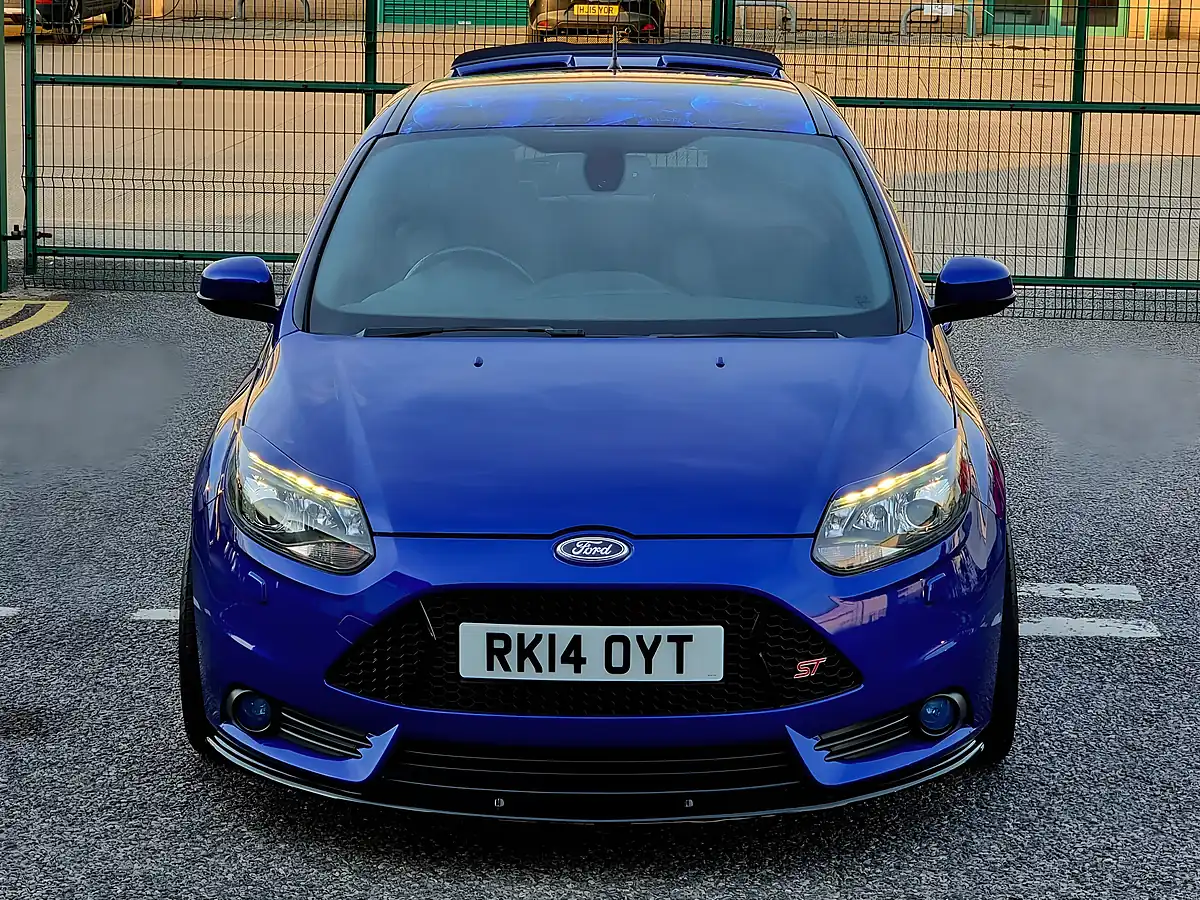 Used 2014 Ford Focus ST-3 Spirit Blue - Interior and Exterior details 6