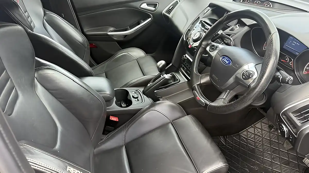 Used 2014 Ford Focus ST-3 ST Blue - Interior and Exterior details 16