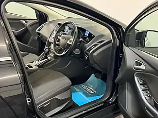 Used 2014 Ford Focus Titanium Navigator Black - Interior and Exterior details 11