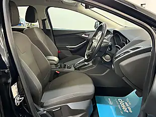 Used 2014 Ford Focus Titanium Navigator Black - Interior and Exterior details 13