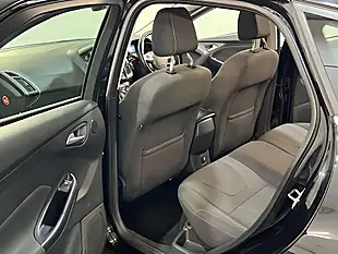 Used 2014 Ford Focus Titanium Navigator Black - Interior and Exterior details 18