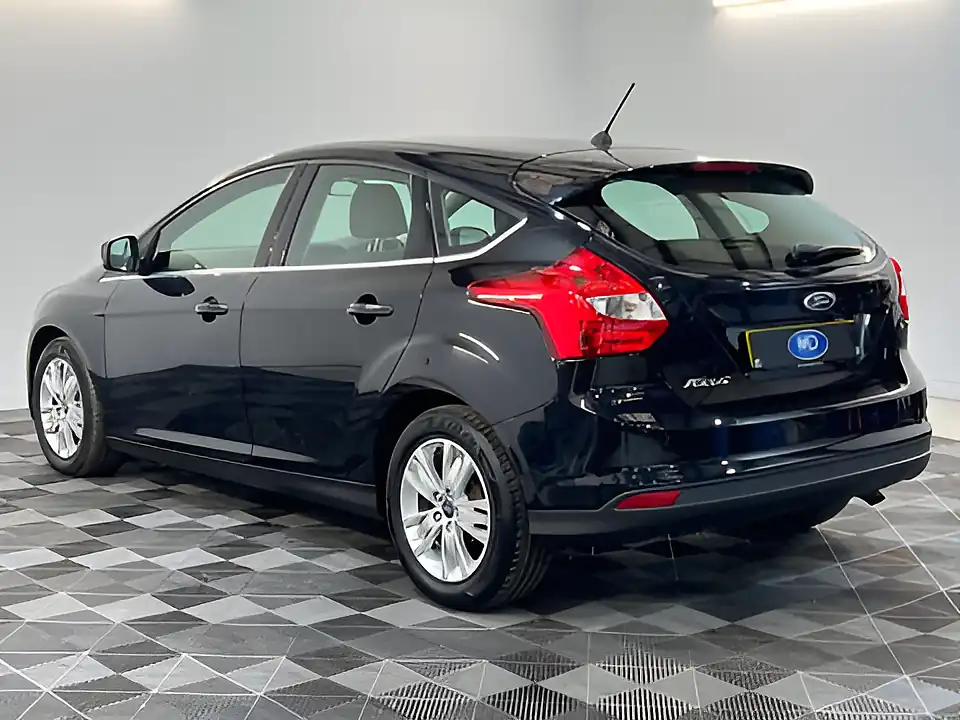 Used 2014 Ford Focus Titanium Navigator Black - Interior and Exterior details 7