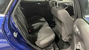 Used 2014 Ford Focus Titanium Navigator Blue - Interior and Exterior details 12