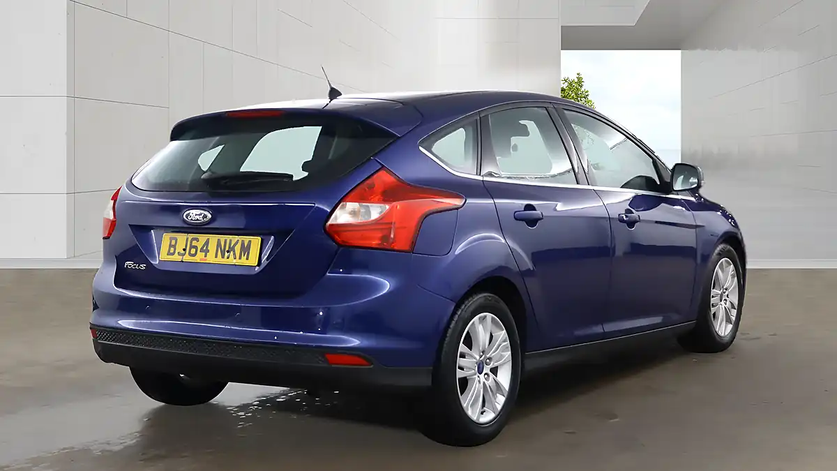 Used 2014 Ford Focus Titanium Navigator Blue - Interior and Exterior details 4
